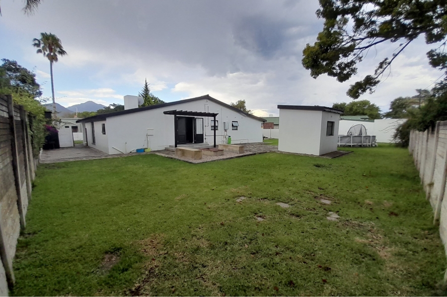 3 Bedroom Property for Sale in George East Western Cape